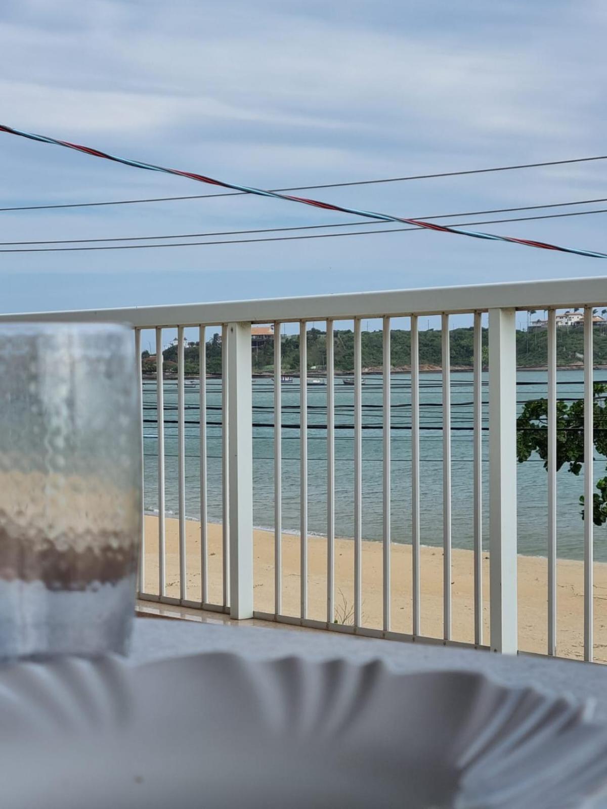Ipe Amarelo - Frente Ao Mar Na Praia De Meaipe, Guarapari Eksteriør billede